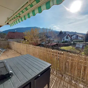 Et Montagne: Spacious With Terrace Near St Jorioz France