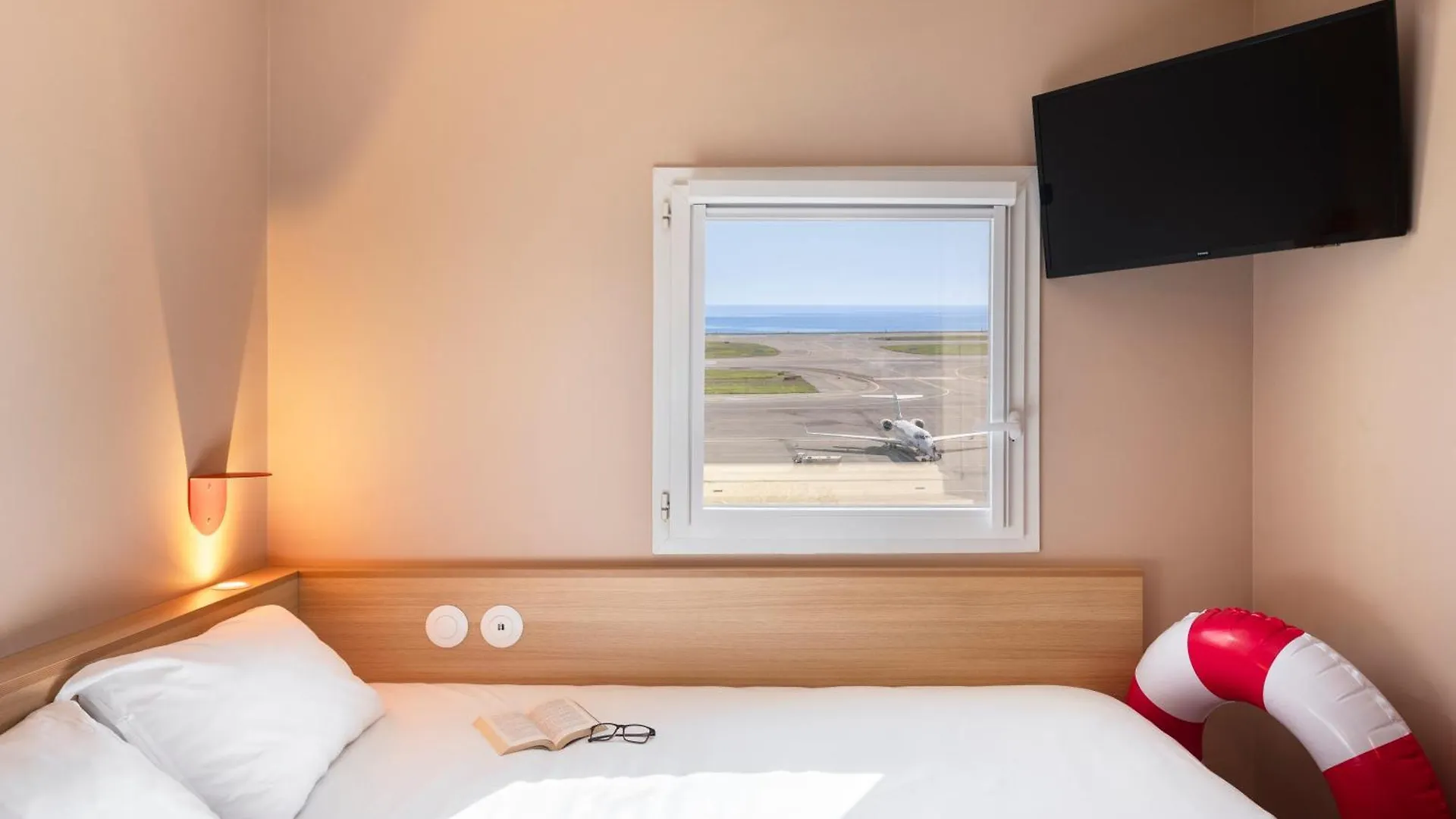 Greet Hotel Nice Aeroport Promenade Des Anglais 2*,  Frankreich