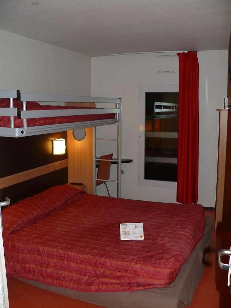 Greet Hotel Nice Aeroport Promenade Des Anglais 2*,